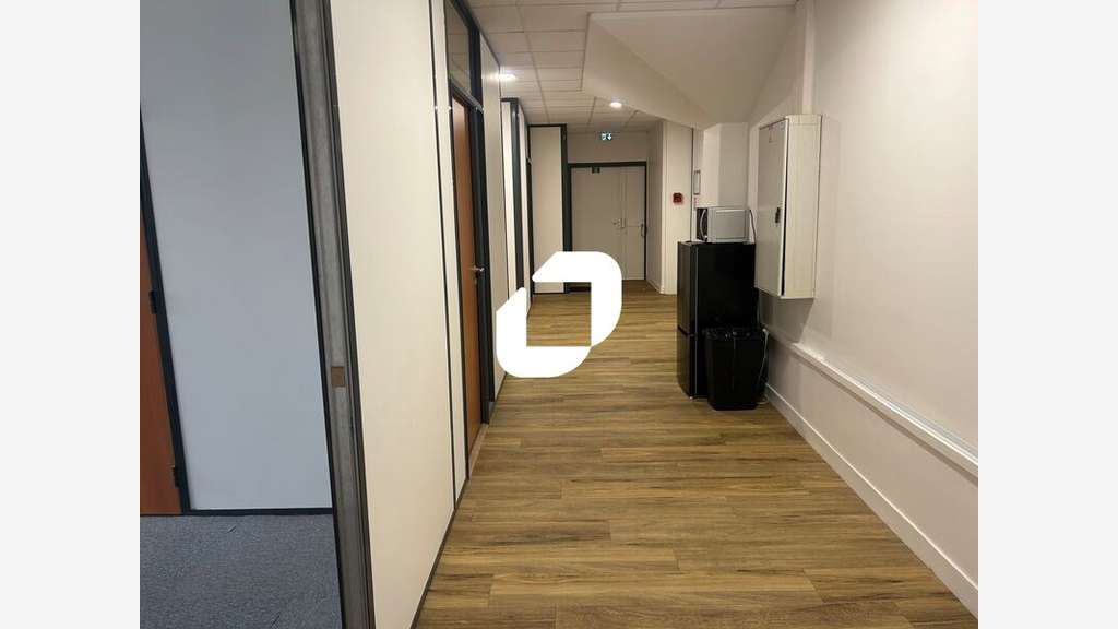 A louer Bureaux 185m² Carrieres sur seine