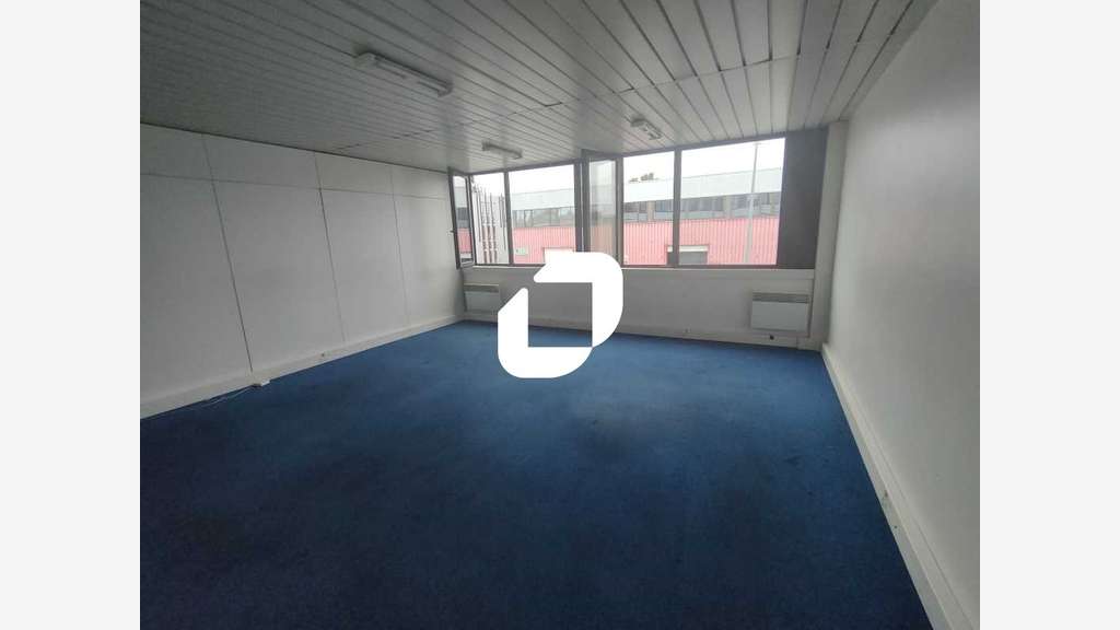 A louer Bureaux 112m² Carrieres sur seine