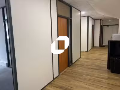 A louer Bureaux 163m² Carrieres sur seine