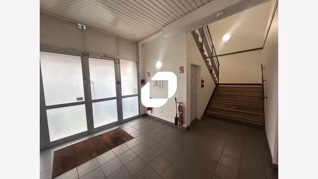 A louer Bureaux 185m² Carrieres sur seine
