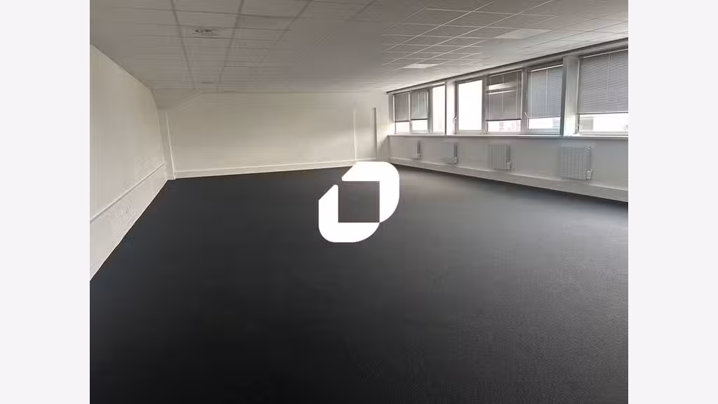 A louer Bureaux 185m² Carrieres sur seine