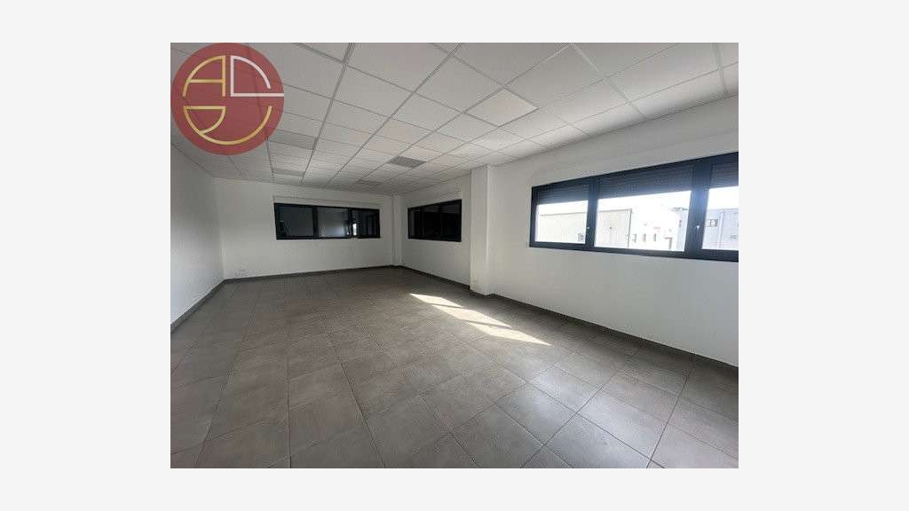 Location bureaux 77m² à Castanet Tolosan