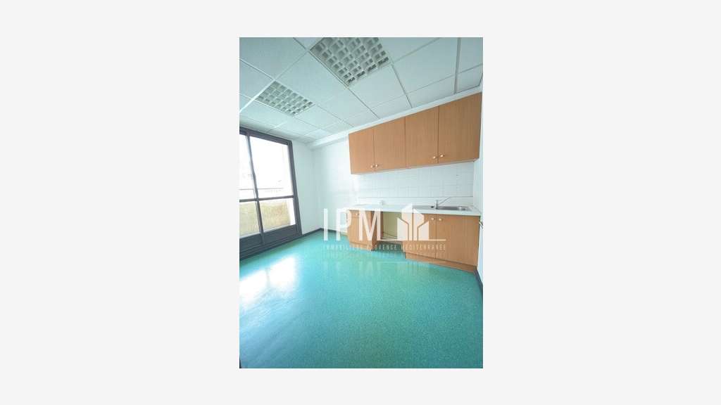 Bureaux 570m² à louer Castellane 13006