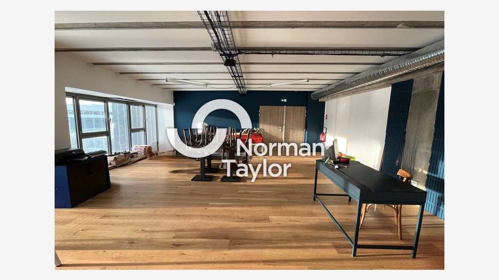 A louer bureaux 305m² divisibles Castelnau-le-Lez