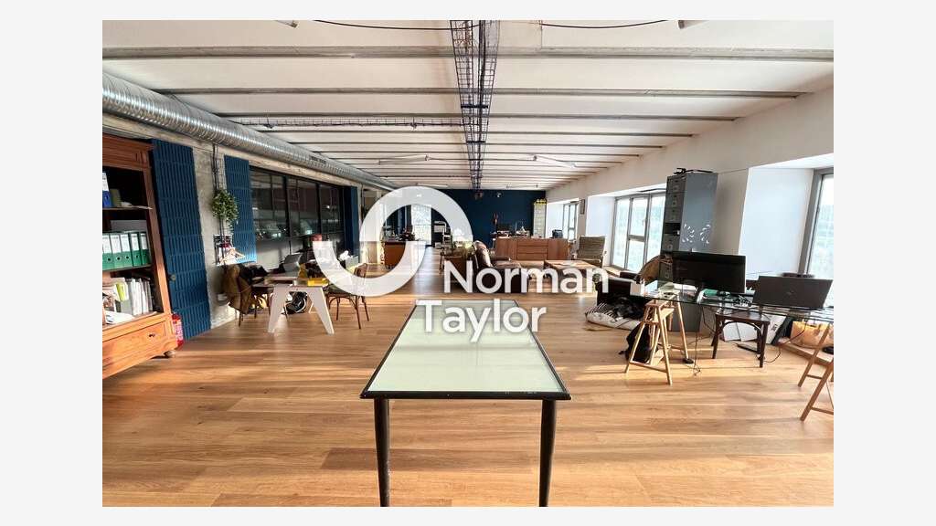 A louer bureaux 305m² divisibles Castelnau-le-Lez