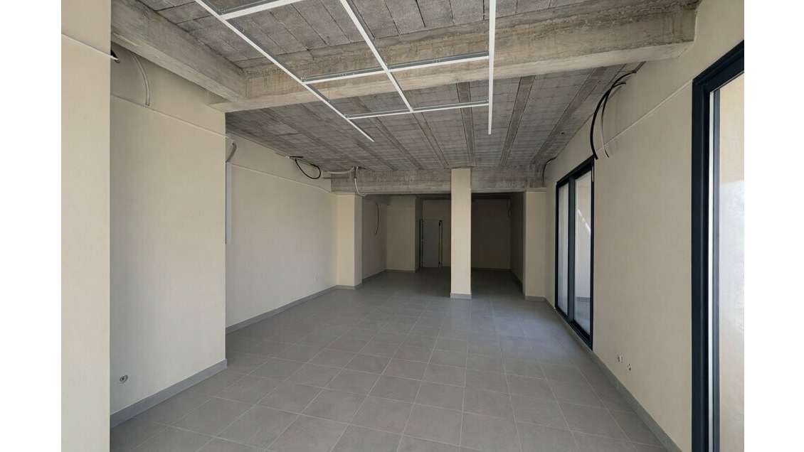 A louer bureaux de 63m² en R+1 à Castelnau-le-Lez