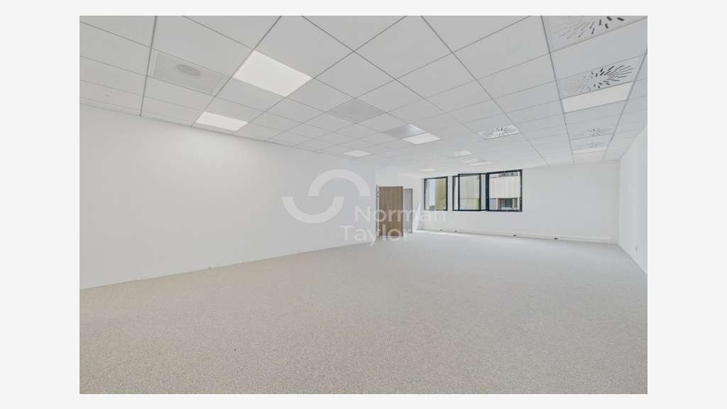 BUREAUX à louer dans le 34