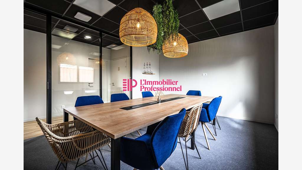 A louer bureaux de 200m² à Caudan Kerpont