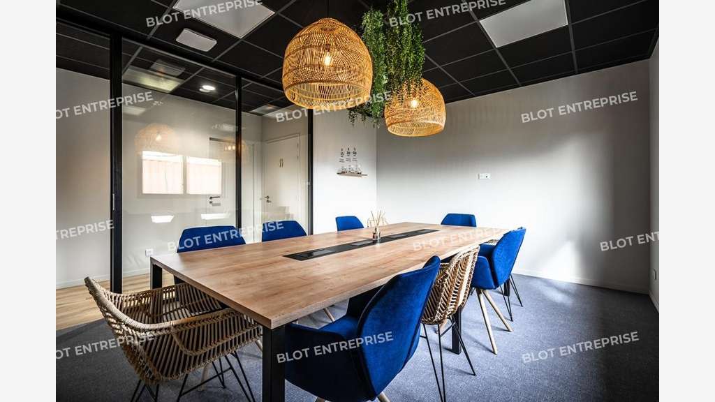 A louer bureaux de 193m² à Caudan Zone de Kerpont