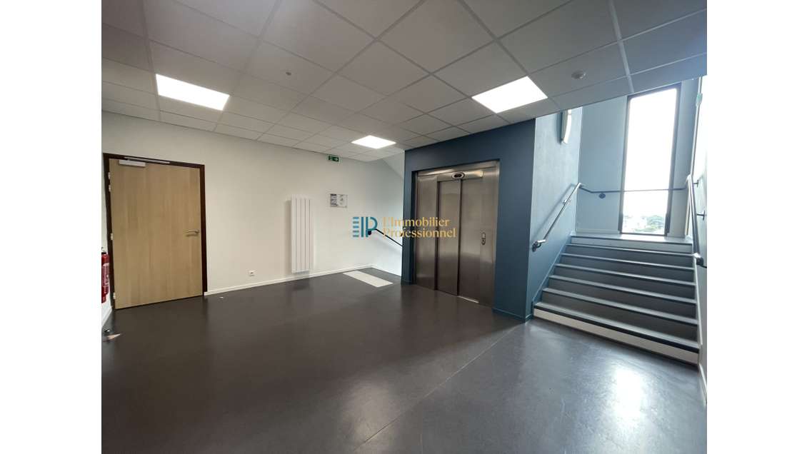 À louer bureaux de 145m² à Caudan Zone de kerpont