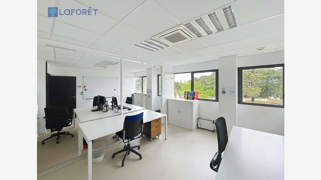A louer bureaux 89m² R+3 à Caudan