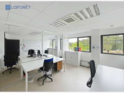 A louer bureaux 89m² R+3 à Caudan
