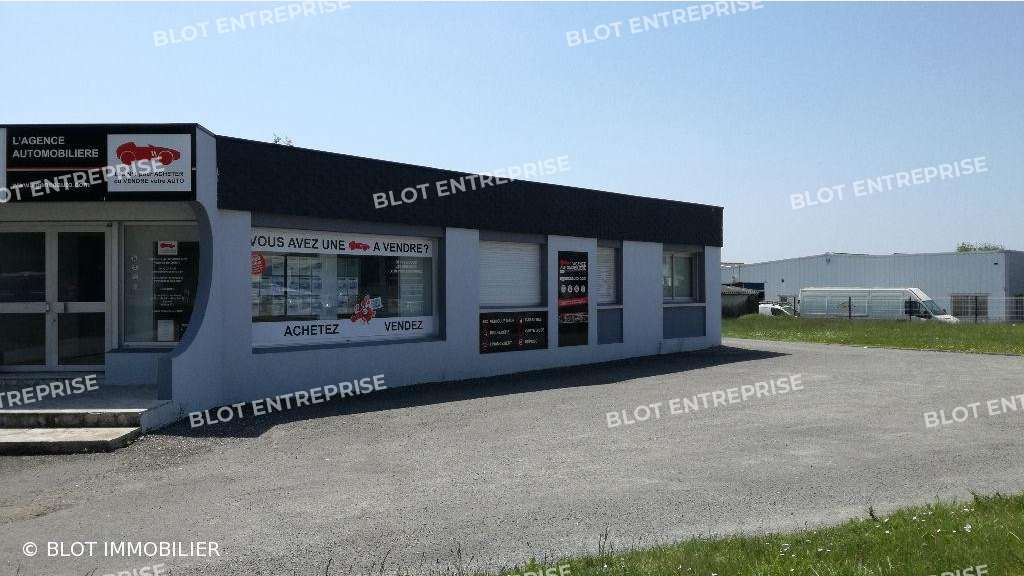 A louer bureaux 60m² proche voie express à Caudan