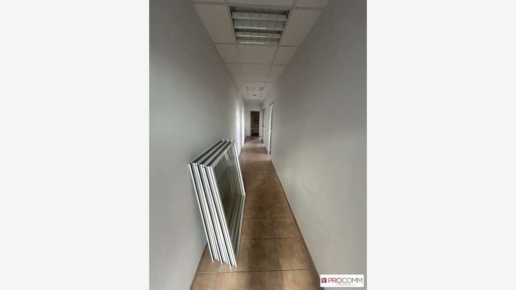 Bureaux 60m² 3 pièces R+1 à louer à Cavaillon