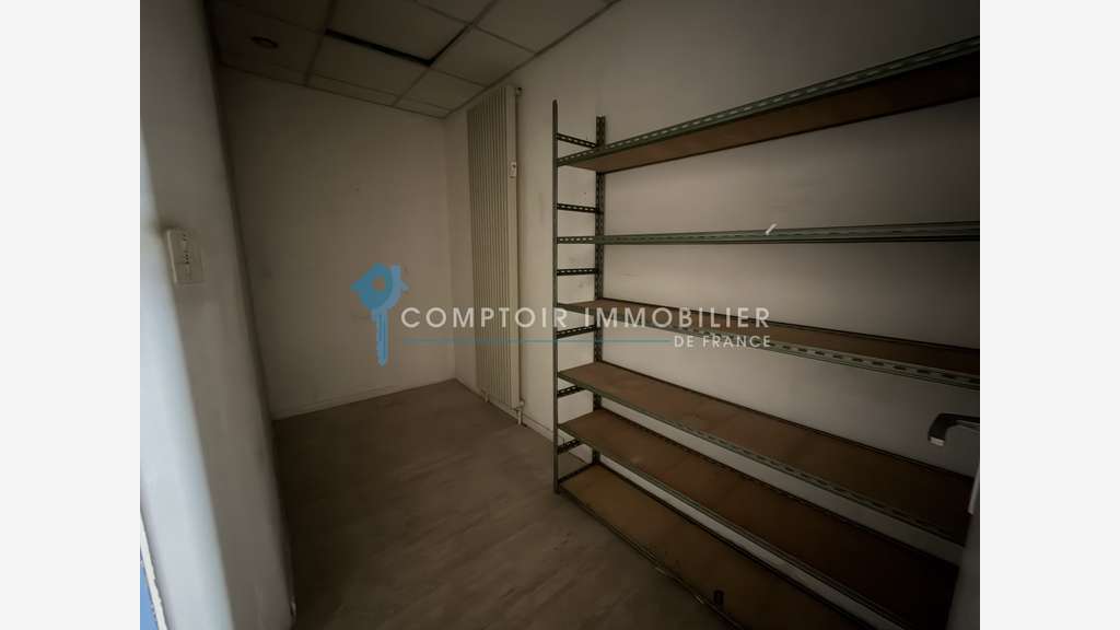 LOCAL A USAGE DE BUREAUX
