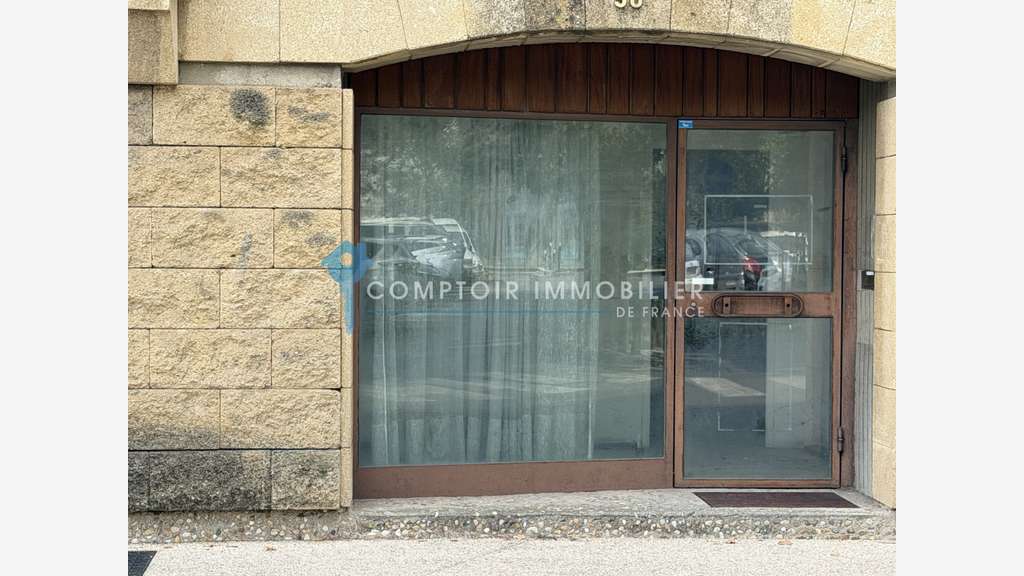 LOCAL A USAGE DE BUREAUX