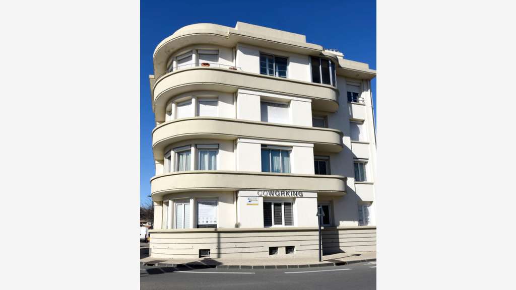 À louer – bureaux non divisibles de 12 m² à Cava