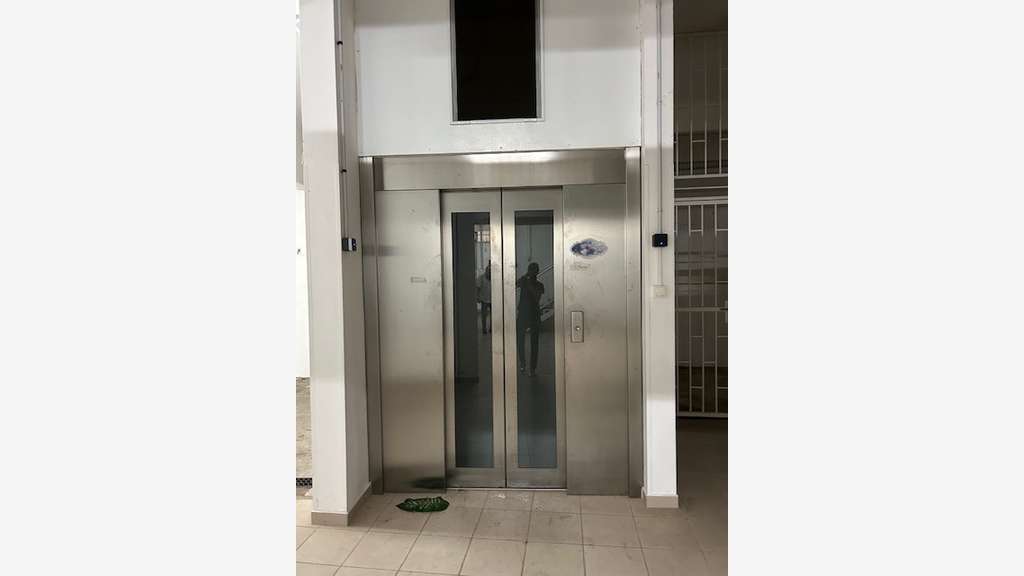 A louer bureaux 234m² Cayenne place des Palmistes