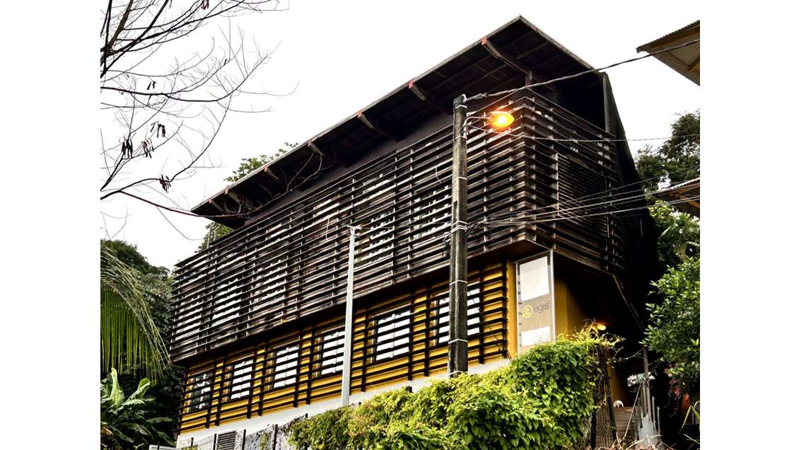 A louer bureaux climatisés 160m² à Cayenne