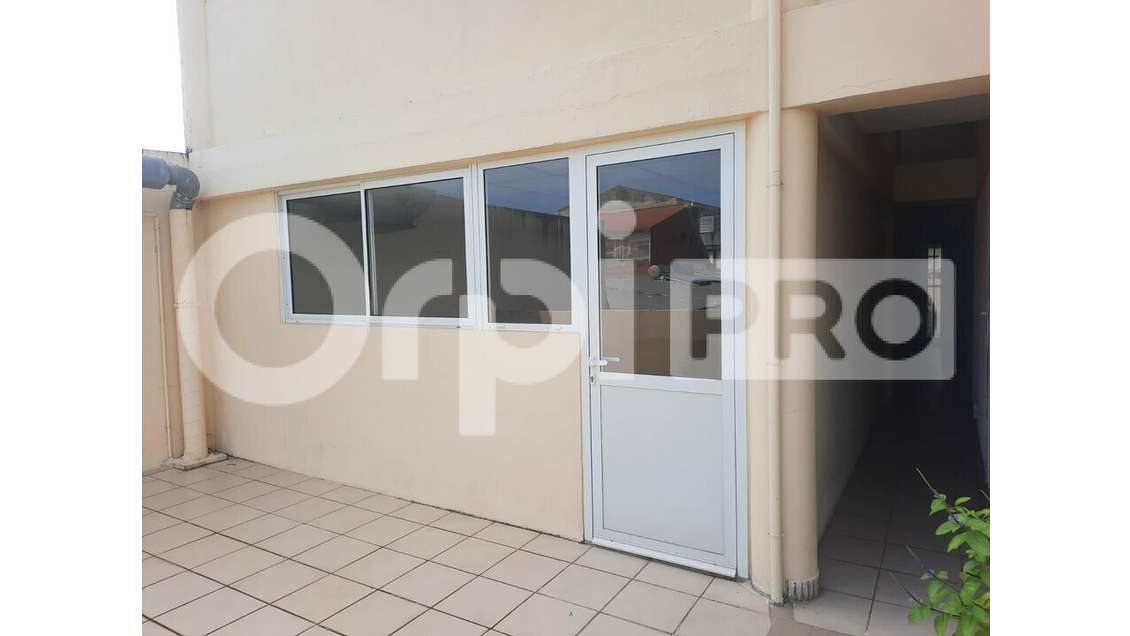 Loue plateau de bureaux de 165m² en centre Cayenne