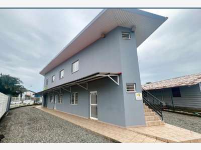 A louer bureaux 60m² ZA Galmot à Cayenne