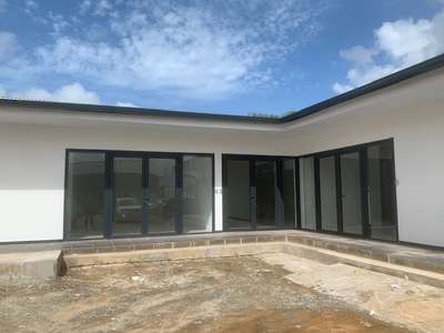 A louer bureaux 115m² à Cayenne  zone Collery