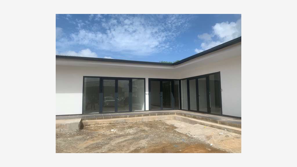 A louer bureaux 62m² dans zone Collery à Cayenne