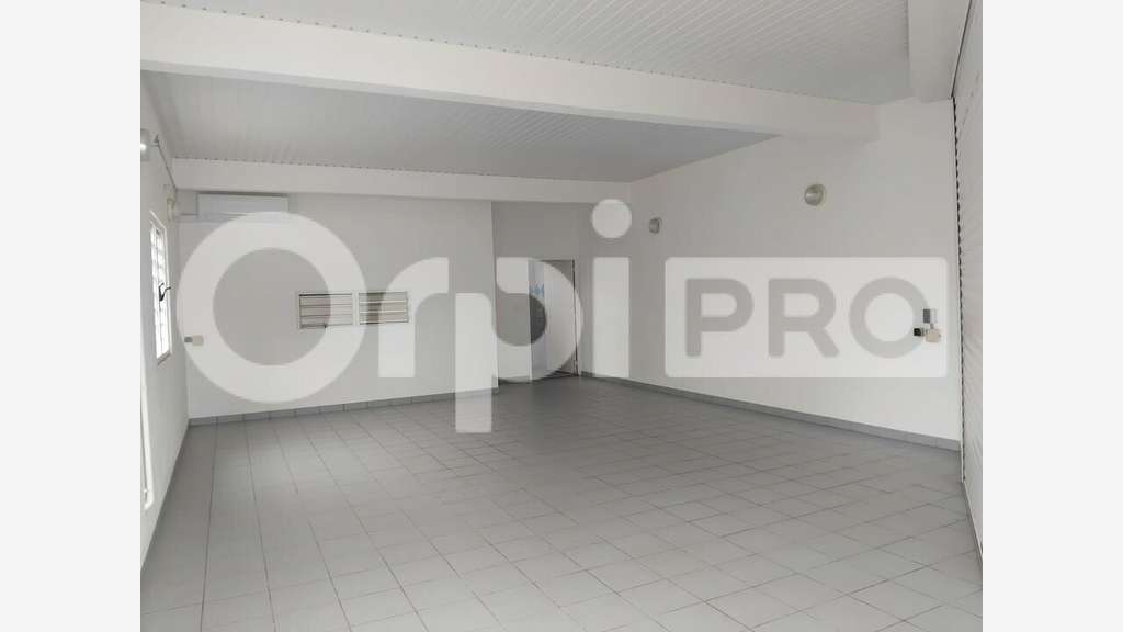A louer bureau aménagé de 60m² à Cayenne