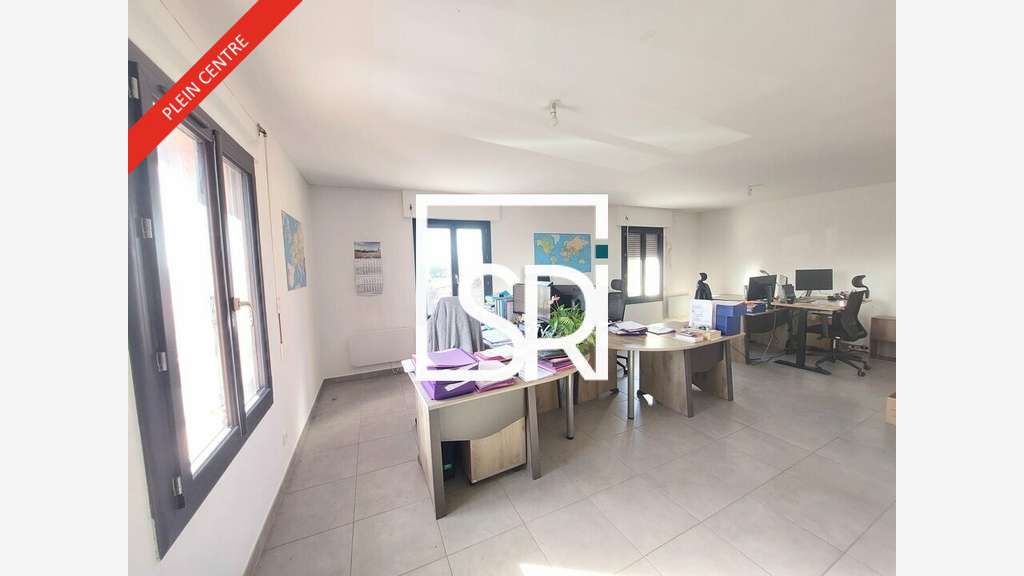 Bureaux 88m² à louer en zone d'activité à Cébazat