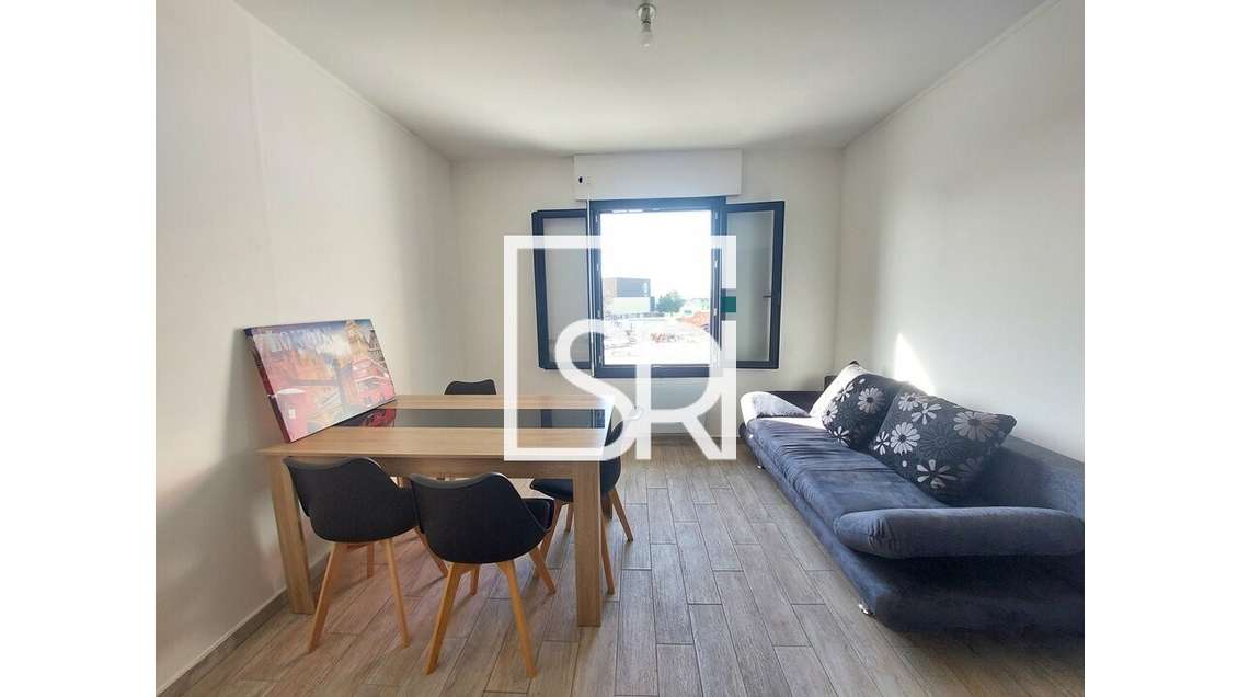 Bureaux 88m² à louer en zone d'activité à Cébazat