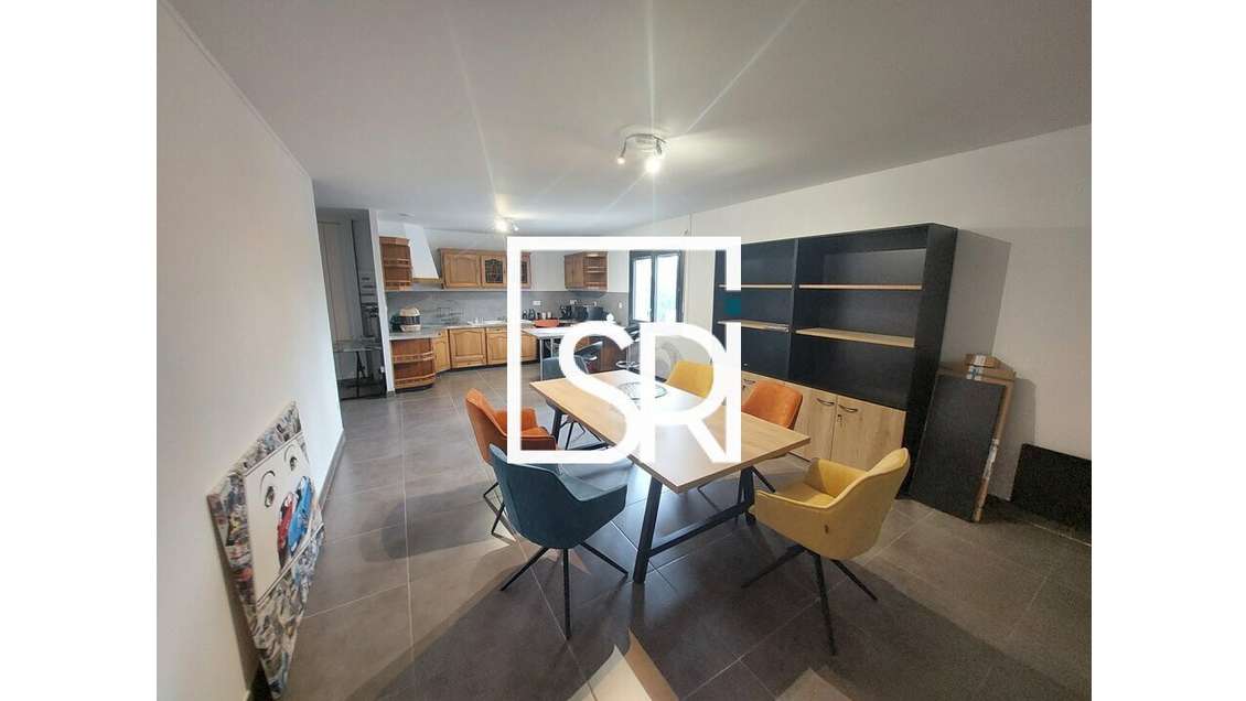 Bureaux 90m² R+1 à louer à Cébazat