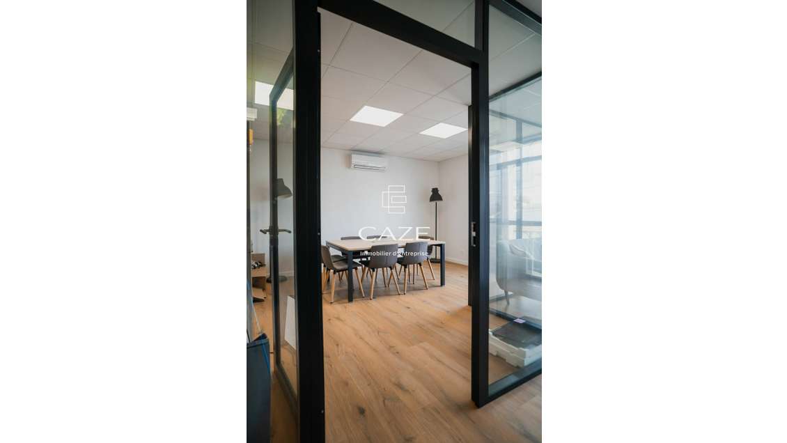 A louer immeuble indépendant de bureaux à Cenon