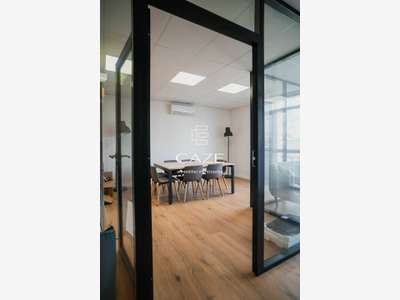 A louer immeuble indépendant de bureaux à Cenon
