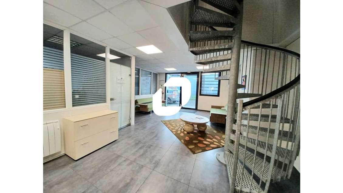 A louer Bureaux 72m² Cenon