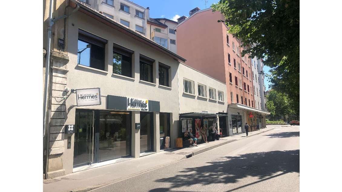 A louer bureaux centre d'affaires 74 Annecy GHare