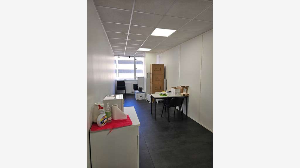 Bureau 115m² en étage avec ascenseur à Cergy
