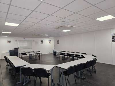 Bureau 115m² en étage avec ascenseur à Cergy