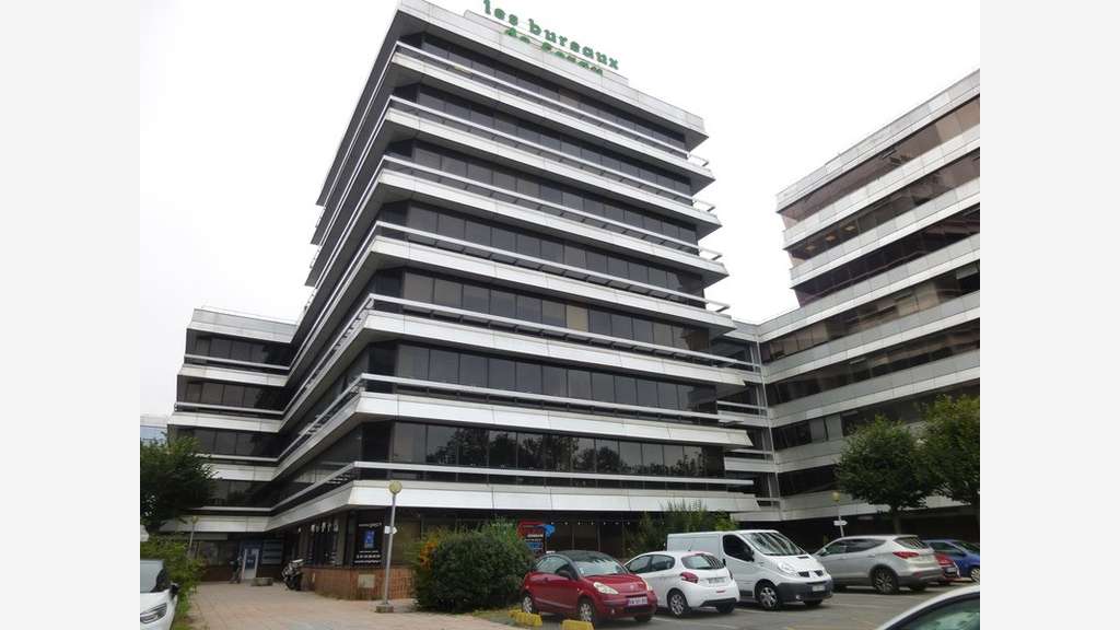 Bureau 51m² en étage à louer à Cergy Préfecture