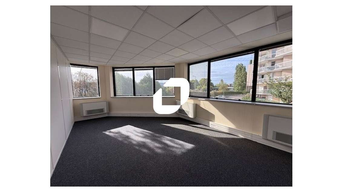 A louer Bureaux 140m² Cergy