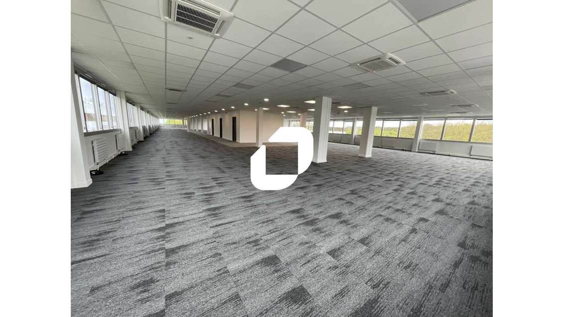 A louer Bureaux 634m² Cergy