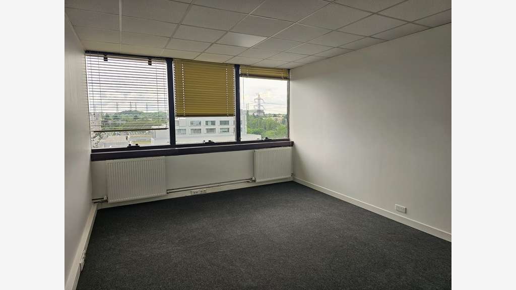 Bureau de 20m² à louer à Cergy Préfecture