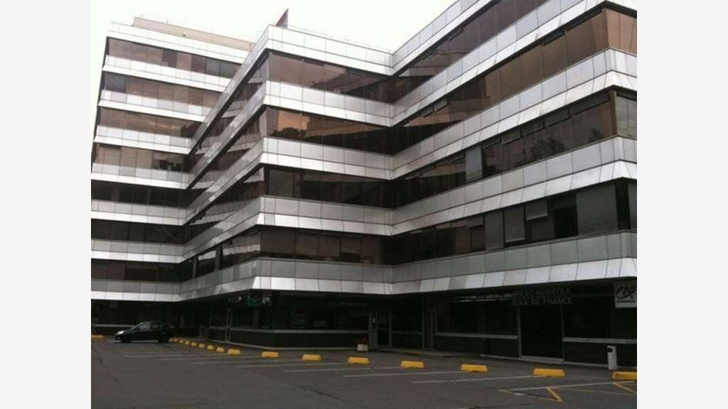 Bureau 27m² en étage à louer à Cergy Préfecture