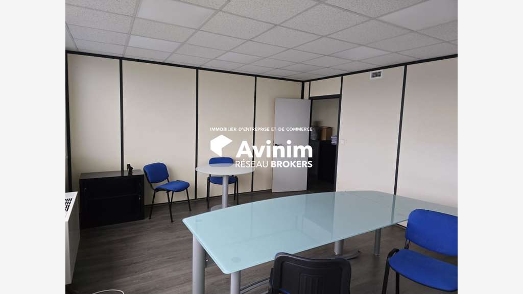 A louer bureaux 117m² Cergy Préfecture LE MERCURY