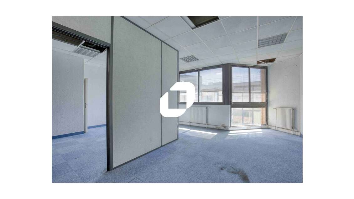A louer Bureaux 147m² Cergy