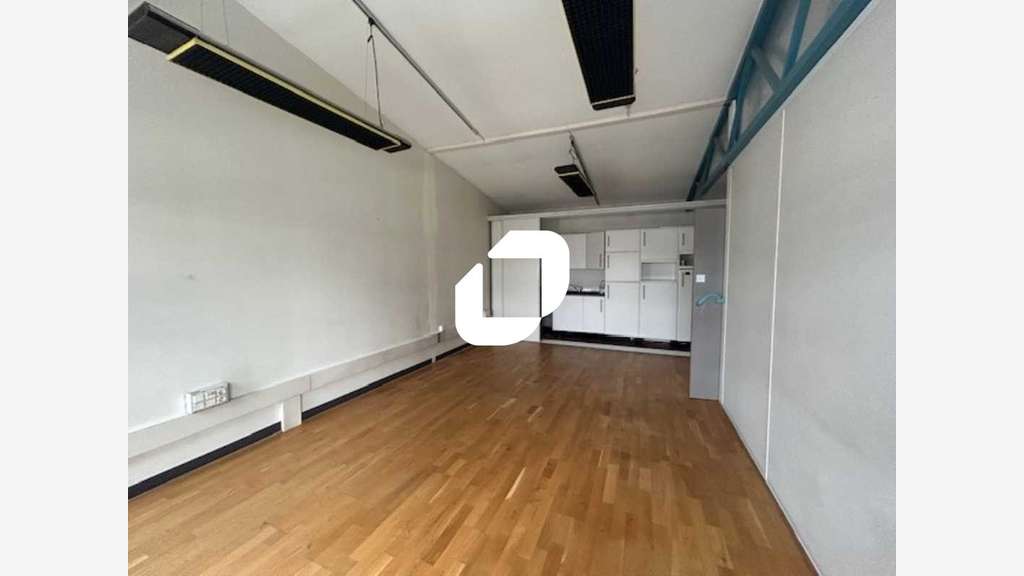 A louer Bureaux 640m² Cergy