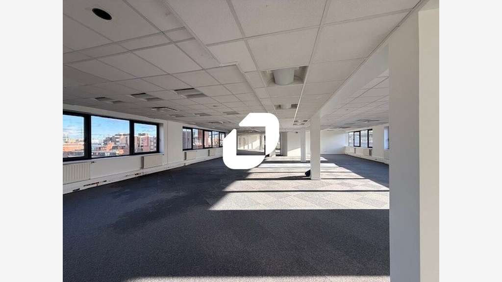A louer Bureaux 412m² Cergy