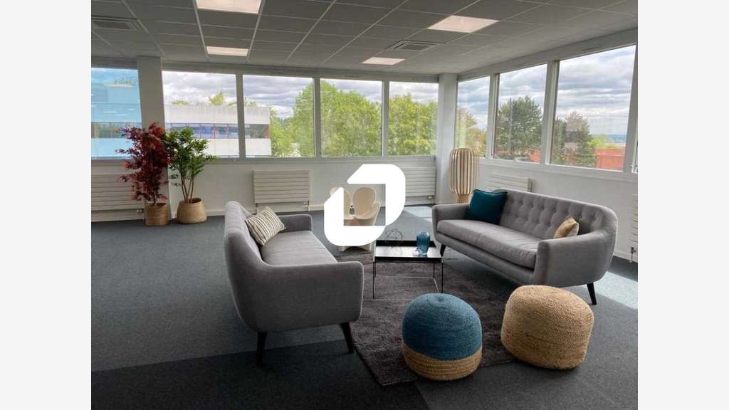 A louer Bureaux 412m² Cergy