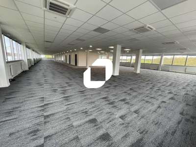 A louer Bureaux 634m² Cergy