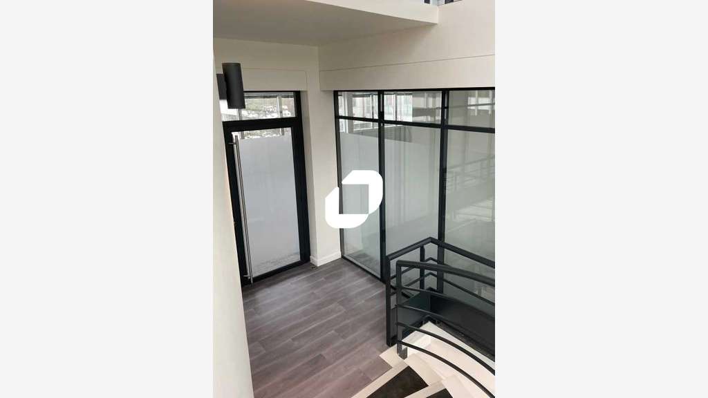 A louer Bureaux 634m² Cergy