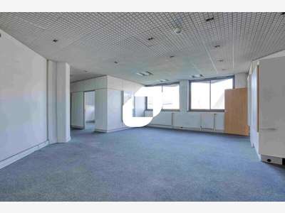 A louer Bureaux 157m² Cergy